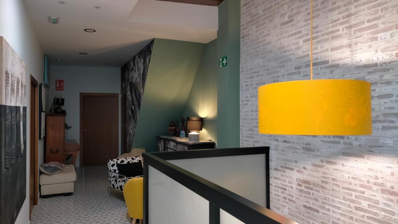 Blaucel Cafe I Habitacions クリェラ エクステリア 写真